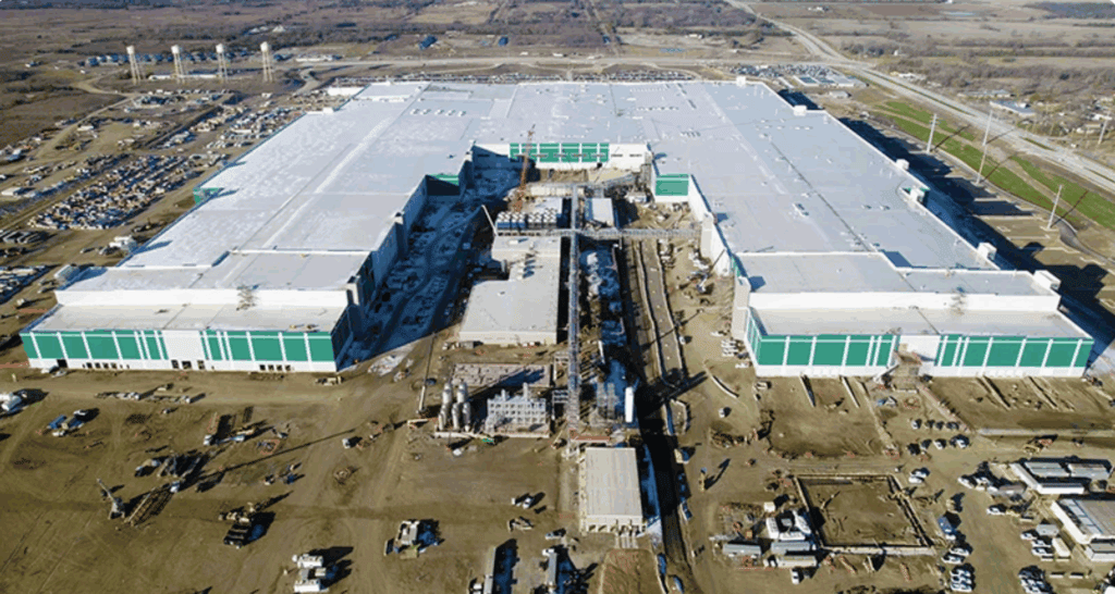Panasonic’s $4 Billion Battery Factory Set to Transform U.S. EV Supply Chain Panasonic’s $4 Billion Battery Factory Set to Transform U.S. EV Supply Chain