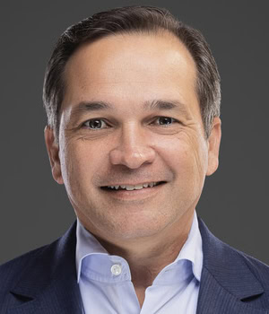 Headshot of John Diez, CEO, Ryder.